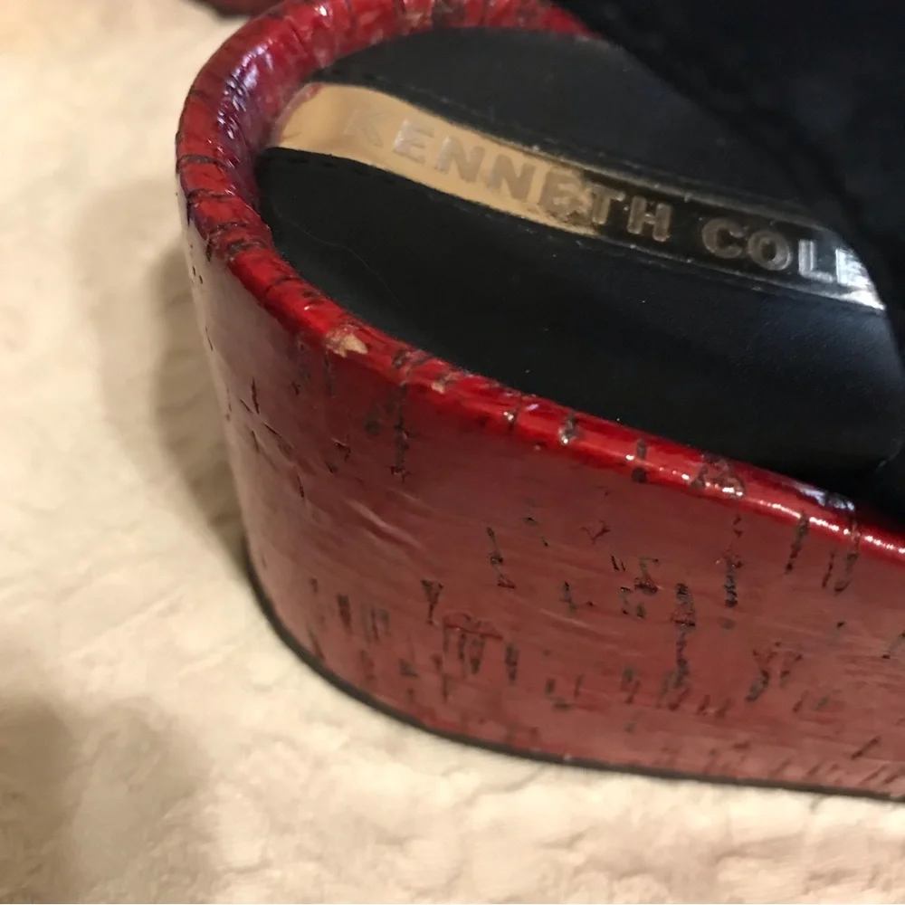 Kenneth Cole Danton platform shoes red/black straps size 9M - Picture 14 of 16